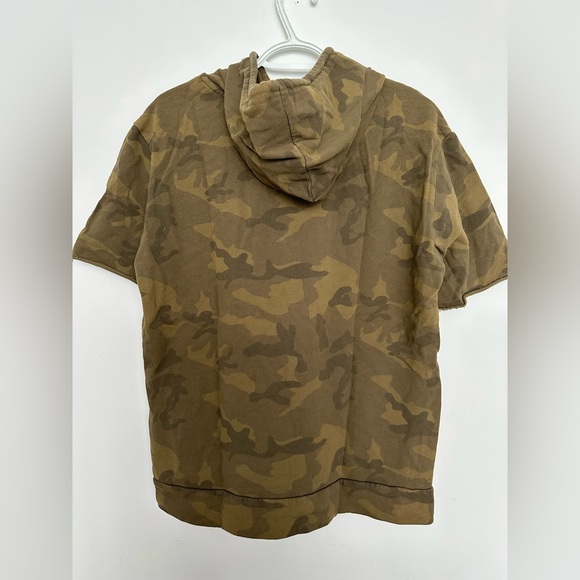 Short Sleeve Hoodie - Picture 3 of 3